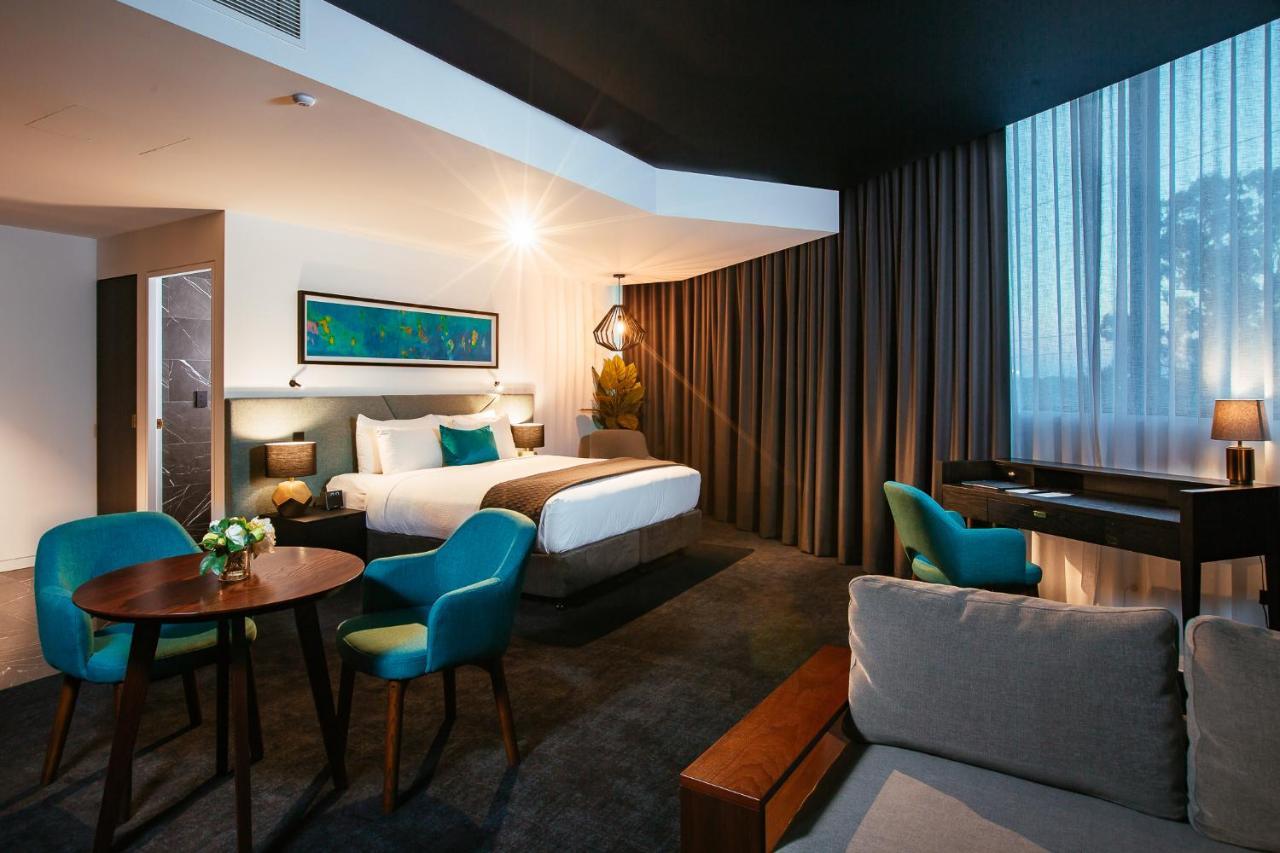 Eatons Hill Hotel Брисбен Экстерьер фото
