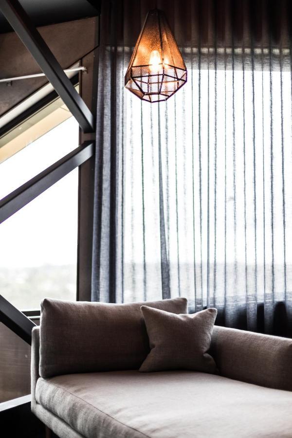 Eatons Hill Hotel Брисбен Экстерьер фото